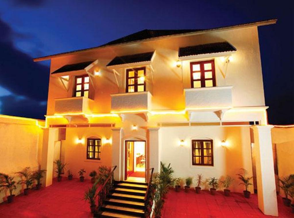 Fort Castle Hotel Kochi Exterior photo