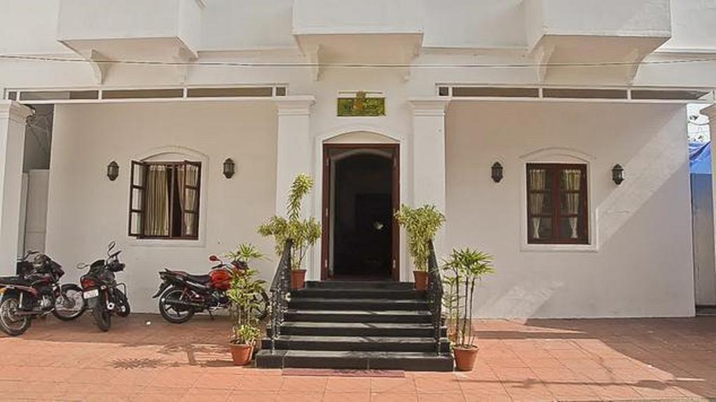 Fort Castle Hotel Kochi Exterior photo